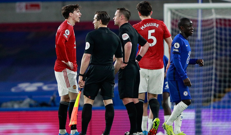 Luke Shaw đối mặt với án phạt từ FA do nghe nhầm - 2 Luke Shaw đối mặt với án phạt từ FA do nghe nhầm - 2
