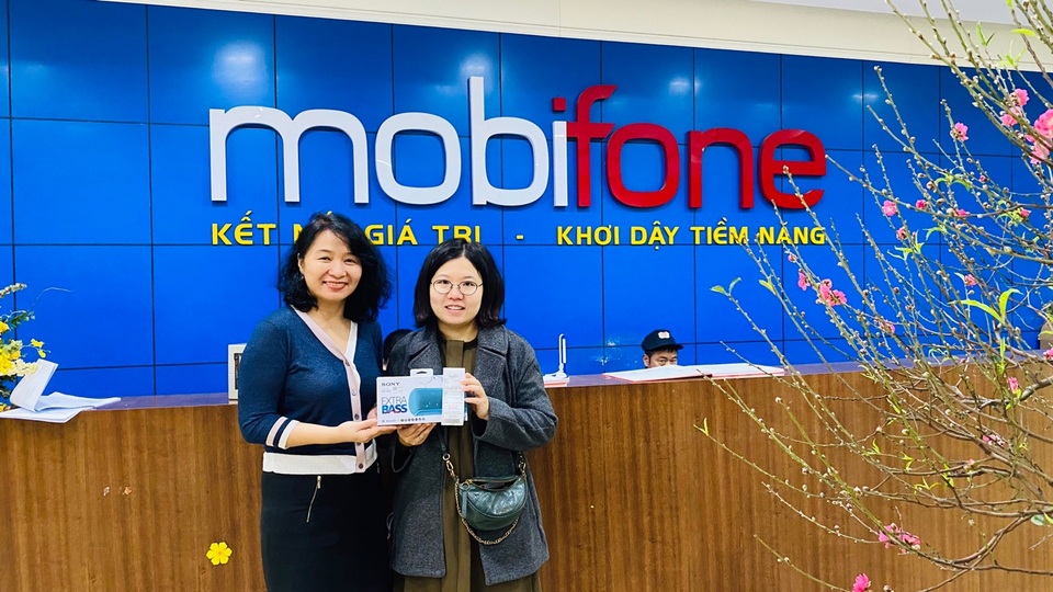 Giải kim cương của chương trình “chia sẻ cùng Mobifone” đã có chủ - 1 Giải kim cương của chương trình “chia sẻ cùng Mobifone” đã có chủ - 1