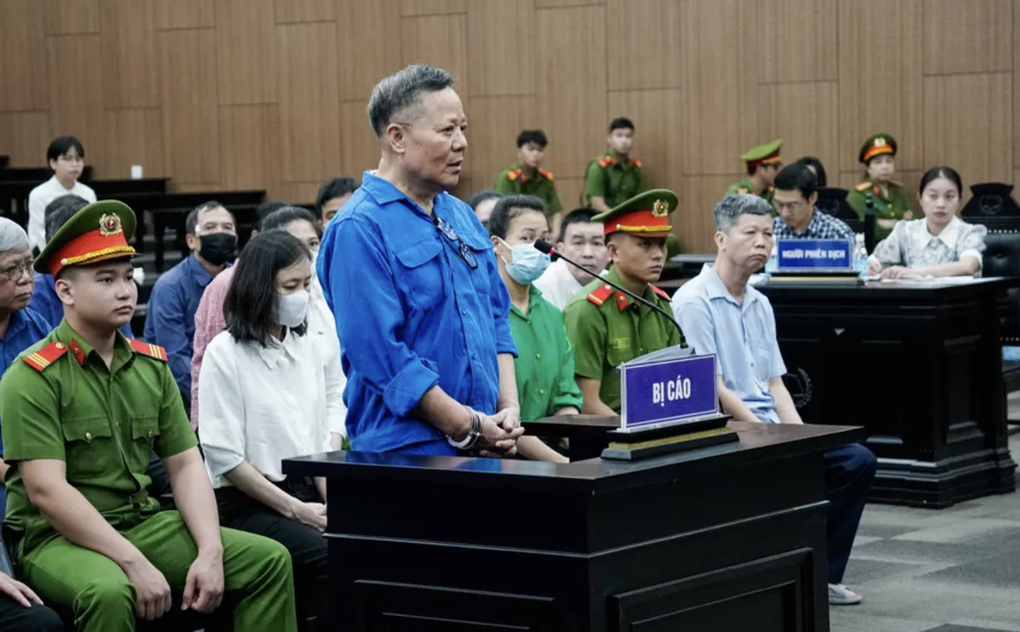 Xử cựu Thứ trưởng Nguyễn Linh Ngọc: Chủ tịch Thái Dương khóc khi bị xét hỏi - 1 Xử cựu Thứ trưởng Nguyễn Linh Ngọc: Chủ tịch Thái Dương khóc khi bị xét hỏi - 1