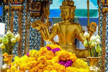 Hình ảnh ngôi đền linh thiêng ở Bangkok trước khi bị đánh bom