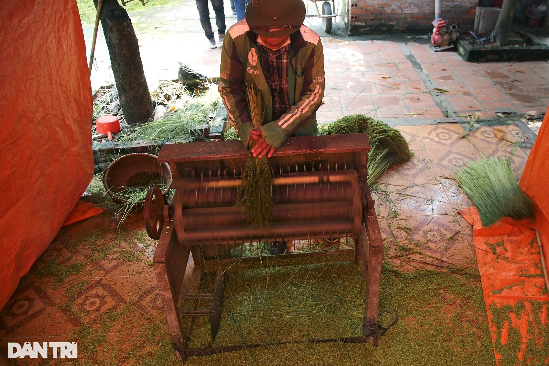 Nghề cốm Mễ Trì: Tự trồng lúa, làm khép kín từ A đến Z - 6