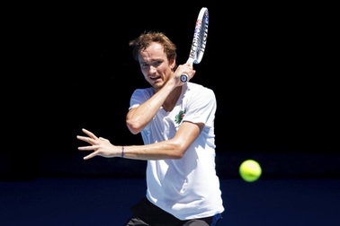 Daniil Medvedev bị áp lực sau hai lần về nhì ở Australian Open