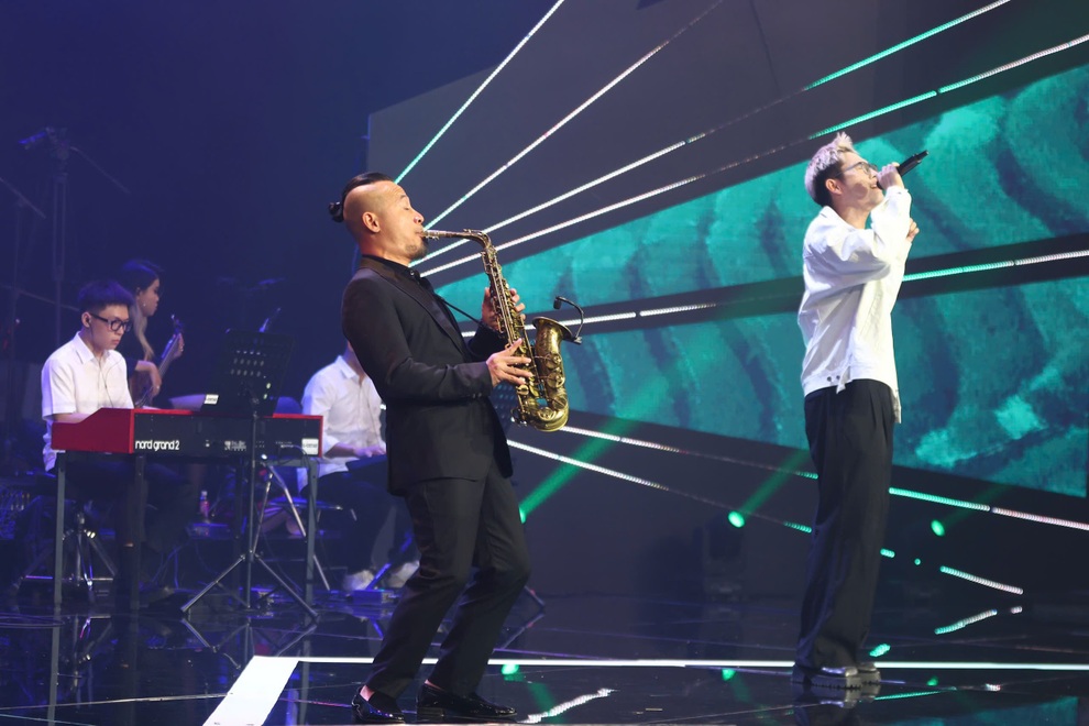 Thí sinh Tiếng hát Hà Nội hội ngộ, tái hiện ký ức tuổi thơ bằng nhạc jazz - 2 Thí sinh Tiếng hát Hà Nội hội ngộ, tái hiện ký ức tuổi thơ bằng nhạc jazz - 2