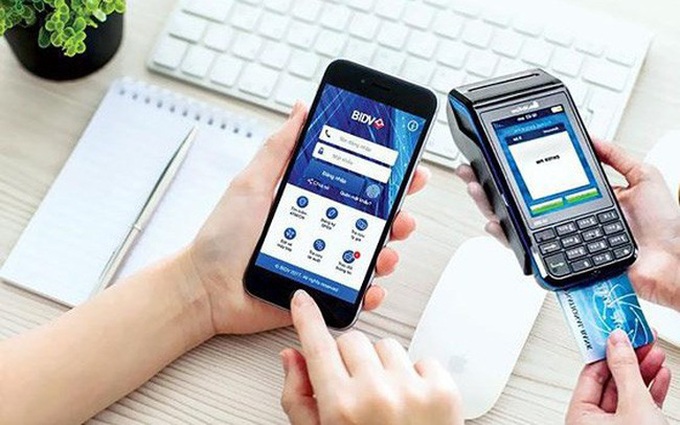Hà Nội: Triển khai nhiều chương trình khuyến mại hưởng ứng sự kiện “Ngày không dùng tiền mặt” - Ảnh 1. Hà Nội: Triển khai nhiều chương trình khuyến mại hưởng ứng sự kiện “Ngày không dùng tiền mặt” - Ảnh 1.