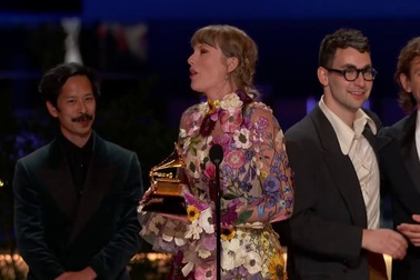 Taylor Swift giành giải Grammy