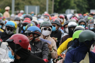 VCCI nêu 6 giải pháp để doanh nghiệp, người lao động vượt khó khăn năm 2023