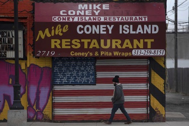 Gần một nửa dân số Mỹ không có việc làm