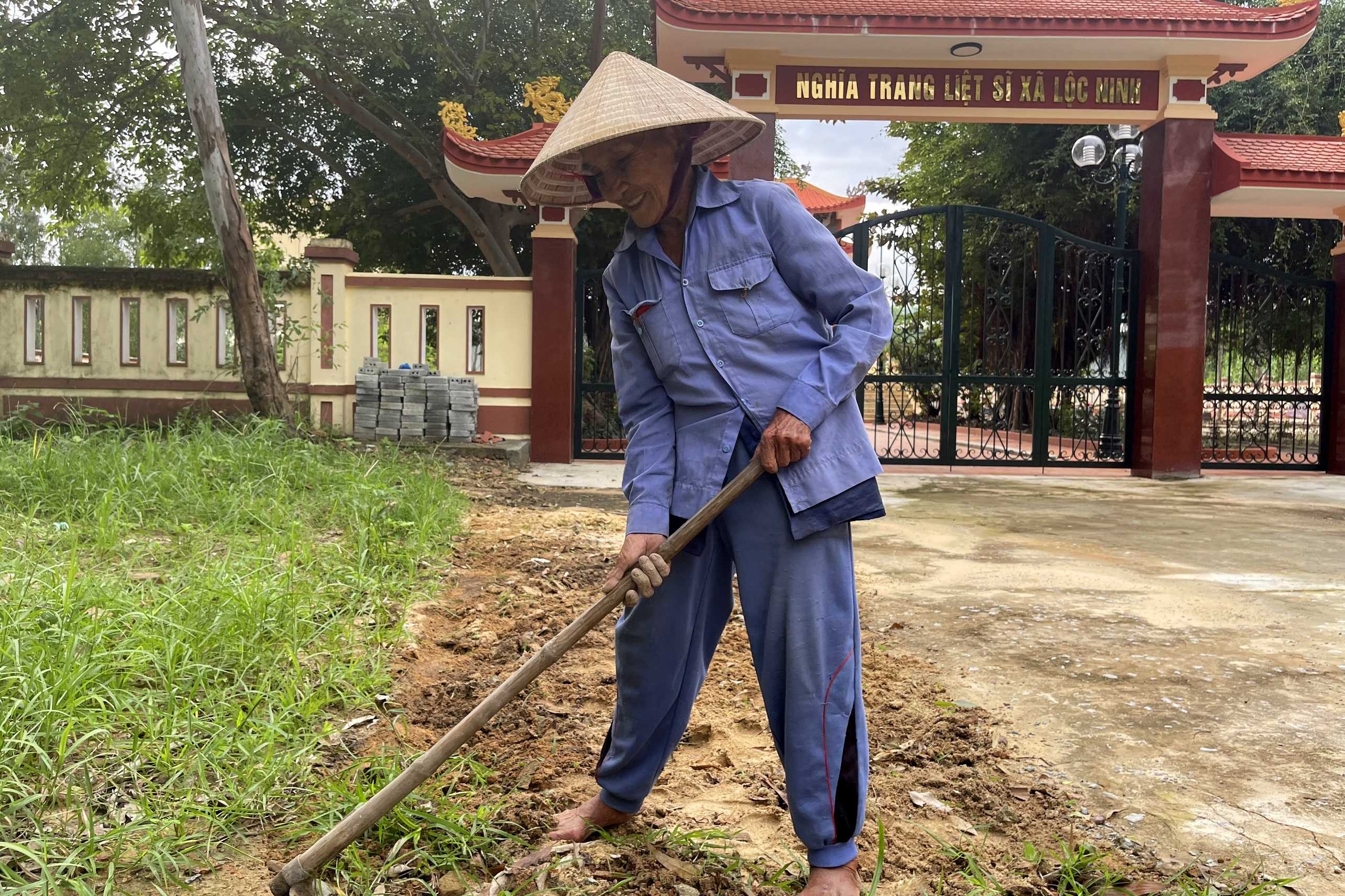 ការពិតព័ត៌មានពីស្ត្រីមិនបានហូបបាយជាង ៥០ឆ្នាំ ផឹកតែទឹក - ៤ Thực hư thông tin người phụ nữ hơn 50 năm không ăn, chỉ uống nước - 4