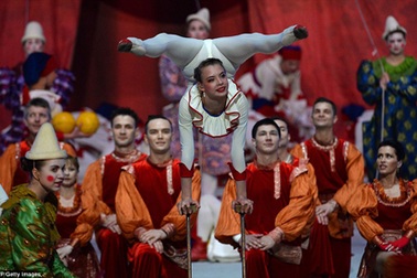 Choáng ngợp với sắc màu trong lễ bế mạc Olympic Sochi
