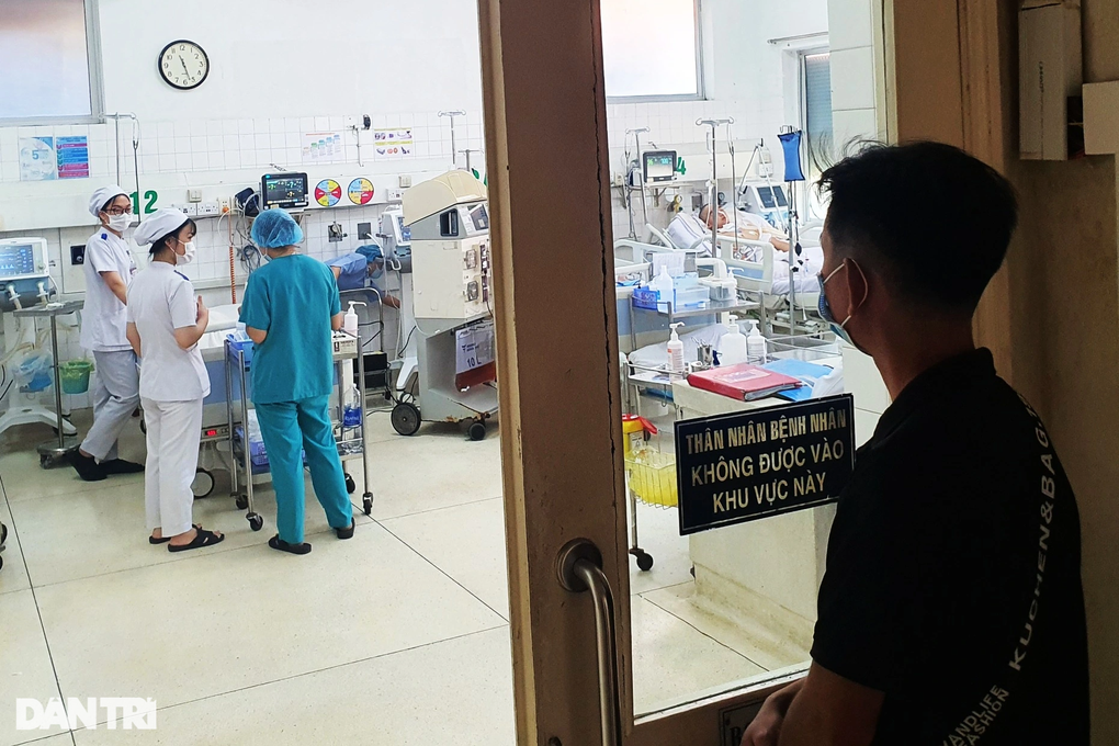 Mẹ trẻ bỗng co giật lâm nguy, chồng đau đớn tìm tiền thay máu cứu vợ - 3 Mẹ trẻ bỗng co giật lâm nguy, chồng đau đớn tìm tiền thay máu cứu vợ - 3
