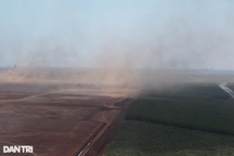 Bụi đỏ sân bay Long Thành "bủa vây" khắp nơi: Bộ TN-MT chỉ đạo khẩn