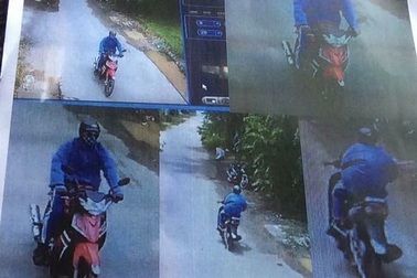 Xe máy nghi của thanh niên cướp ngân hàng bỏ lại trong rừng