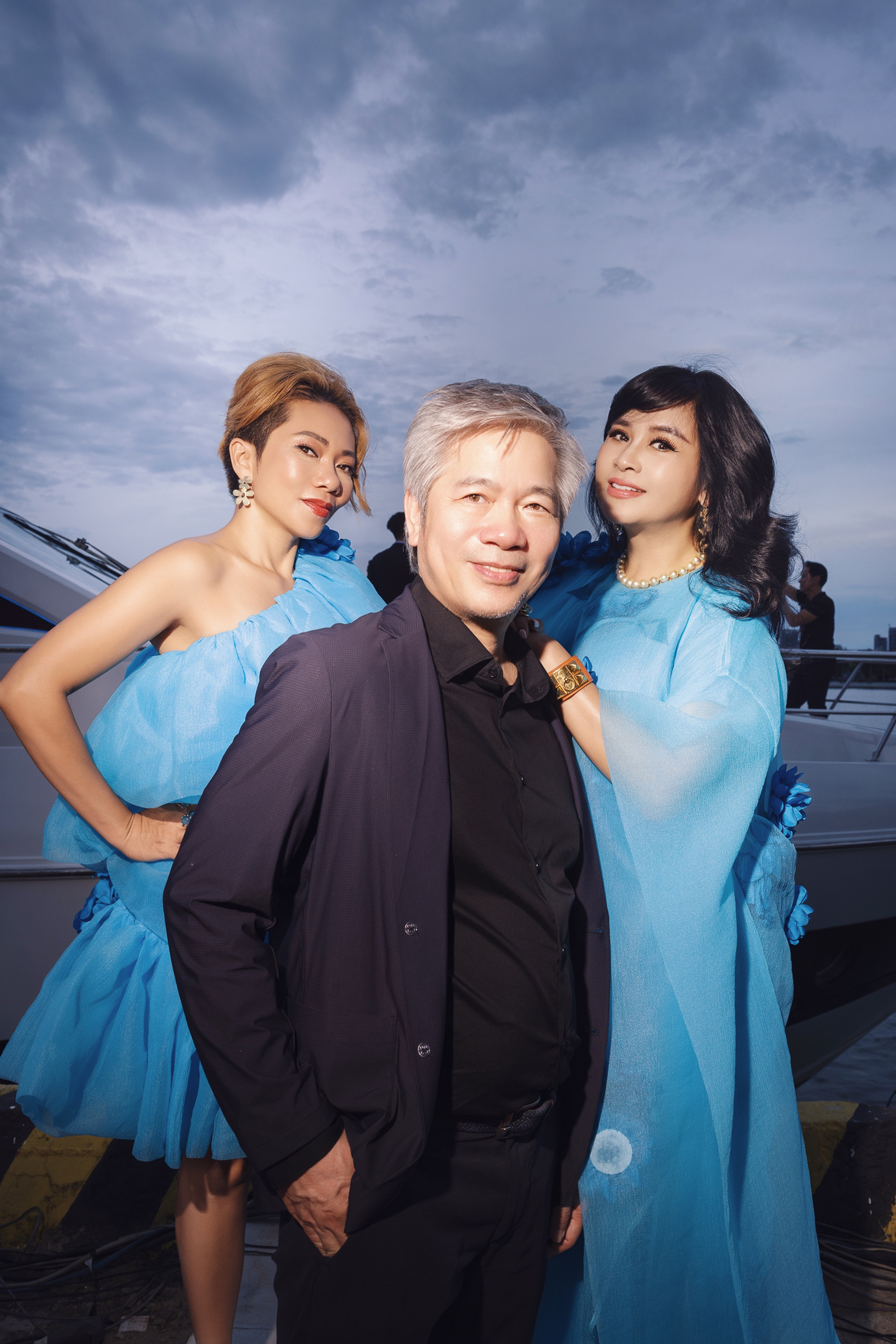 Thanh Lam và chồng bác sĩ sánh đôi dự show thời trang bên bờ sông Hàn - 5 Thanh Lam và chồng bác sĩ sánh đôi dự show thời trang bên bờ sông Hàn - 5