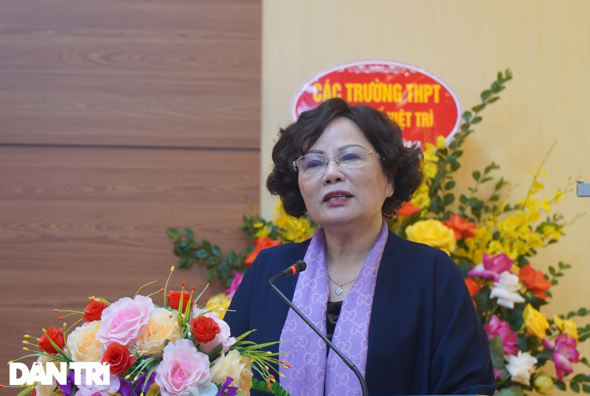 200 suất học bổng đến với học sinh nghèo ảnh hưởng bởi dịch bệnh Covid-19 - 7 200 suất học bổng đến với học sinh nghèo ảnh hưởng bởi dịch bệnh Covid-19 - 7