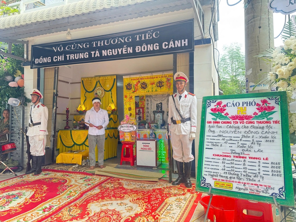 Bộ trưởng Bộ Công an quyết định truy thăng cấp bậc hàm với thiếu tá hy sinh - 2 Bộ trưởng Bộ Công an quyết định truy thăng cấp bậc hàm với thiếu tá hy sinh - 2