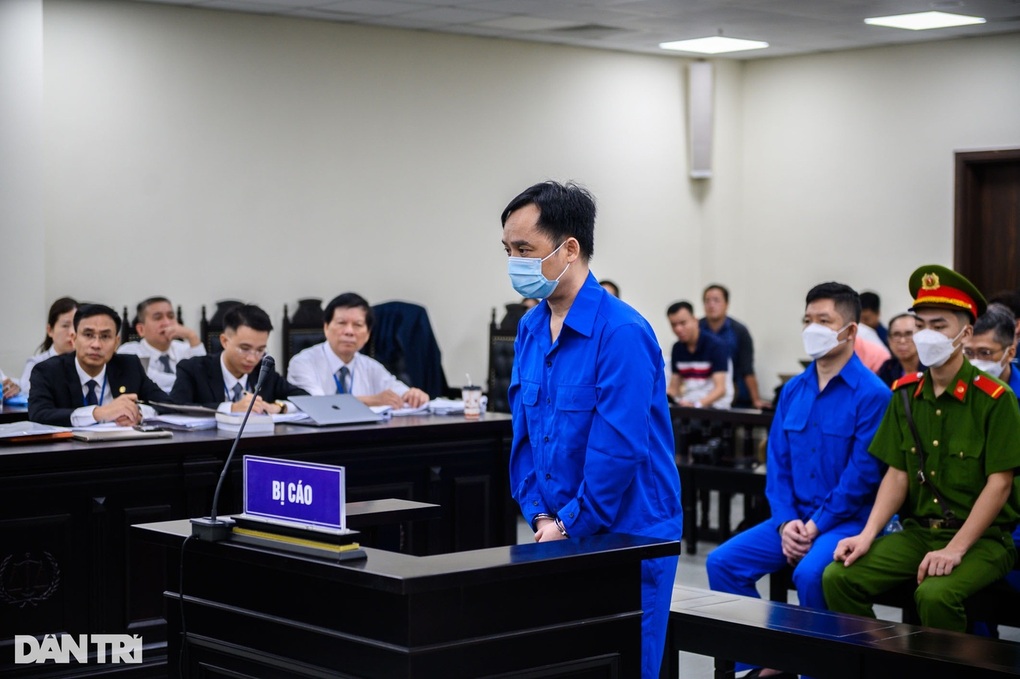 Cựu Chủ tịch Louis Holdings Đỗ Thành Nhân được giảm 18 tháng tù - 1 Cựu Chủ tịch Louis Holdings Đỗ Thành Nhân được giảm 18 tháng tù - 1