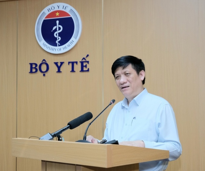 Bộ trưởng Bộ Y tế đề nghị các địa phương phải đẩy nhanh tiến độ tiêm vaccine phòng COVID-19 mũi 3,
tiêm cho trẻ từ 12-17 tuổi và tiêm cho trẻ từ 5 - dưới 12 tuổi.