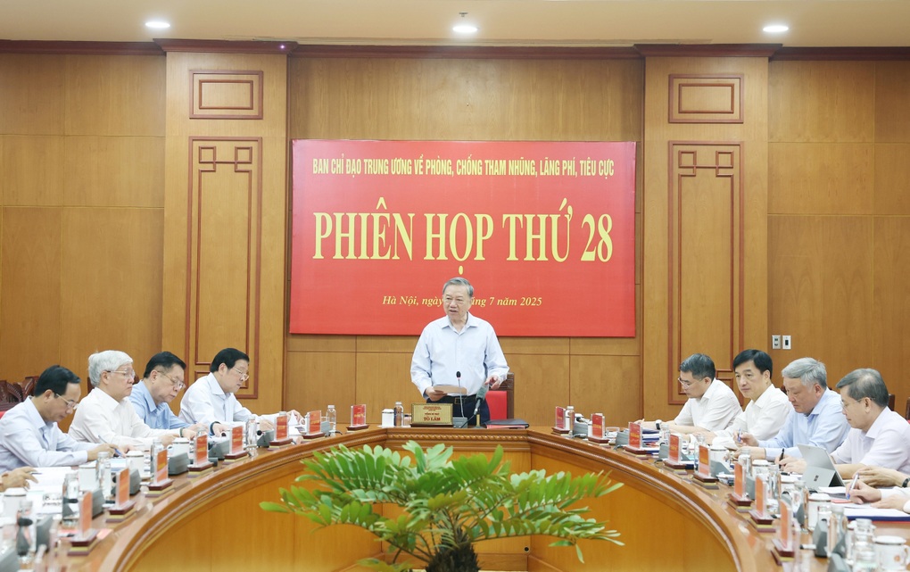 Tổng Bí thư: Kịp thời xử lý sai phạm trong bố trí cán bộ, sắp xếp bộ máy - 1 Tổng Bí thư: Kịp thời xử lý sai phạm trong bố trí cán bộ, sắp xếp bộ máy - 1