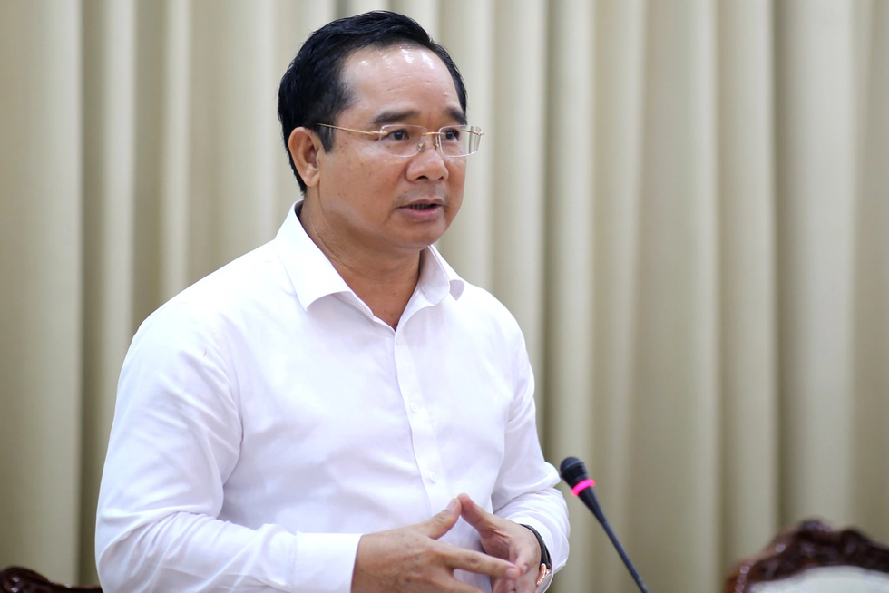 Chủ tịch UBND TPHCM: Hơn 90% người dân hài lòng với dịch vụ công thành phố - 11 Chủ tịch UBND TPHCM: Hơn 90% người dân hài lòng với dịch vụ công thành phố - 11