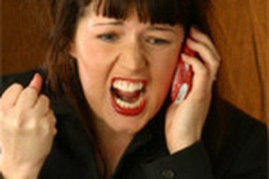 Lên web bôi xấu người khác