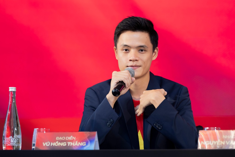Nguyễn Văn Chung: “Làm việc với Tùng Dương, tôi chiều… như bạn gái” - 4 Nguyễn Văn Chung: “Làm việc với Tùng Dương, tôi chiều… như bạn gái” - 4
