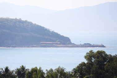 “Xẻ thịt” đảo Hòn Rùa, lấp hơn 12.800 m2 Vịnh Nha Trang