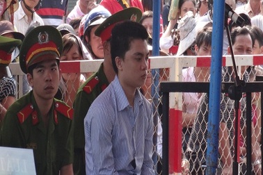 Giết người yêu rồi tự tử 3 lần nhưng không chết