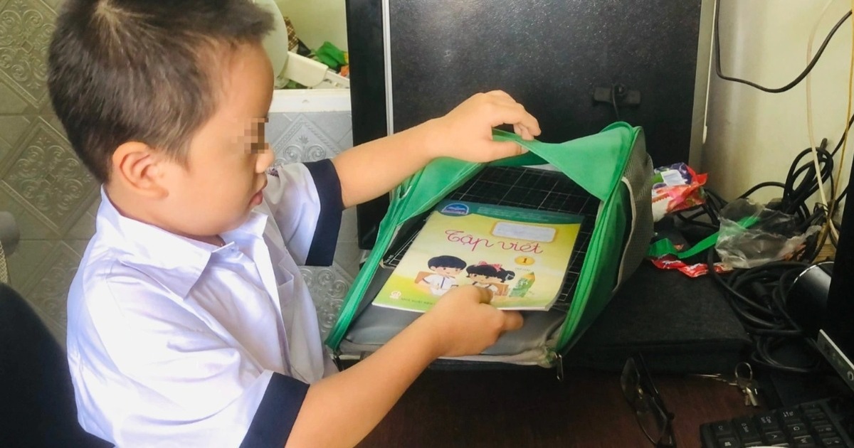 View - Người mẹ cắn rứt, buộc phải cho con học thêm trước khi vào lớp 1 | Báo Dân trí