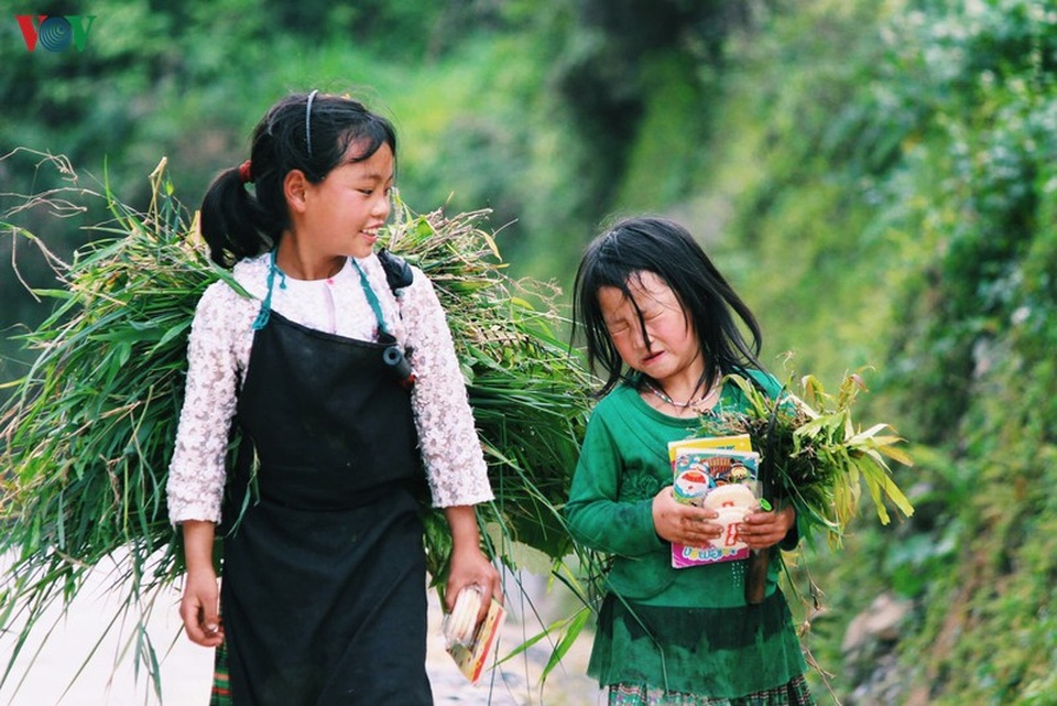 Người dân tộc thân thiện, mến khách nơi cao nguyên đá Hà Giang - 5 Người dân tộc thân thiện, mến khách nơi cao nguyên đá Hà Giang - 5