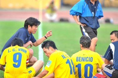 Nhiều đội bóng mở “hầu bao” thưởng Tết