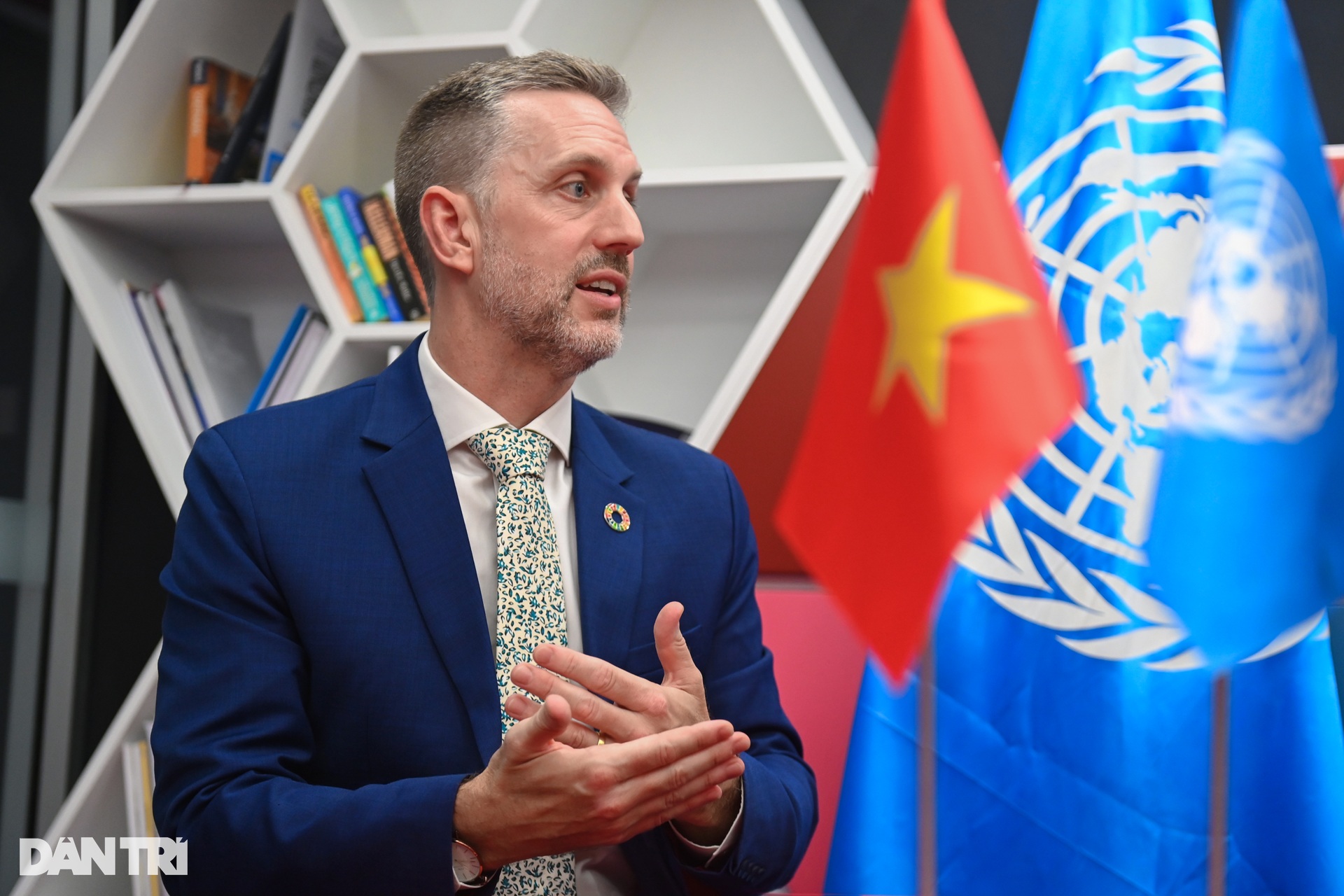 Trưởng Đại diện UNFPA: “Người trẻ không ngại sinh, họ mắc kẹt bởi rào cản - 4 Trưởng Đại diện UNFPA: “Người trẻ không ngại sinh, họ mắc kẹt bởi rào cản - 4