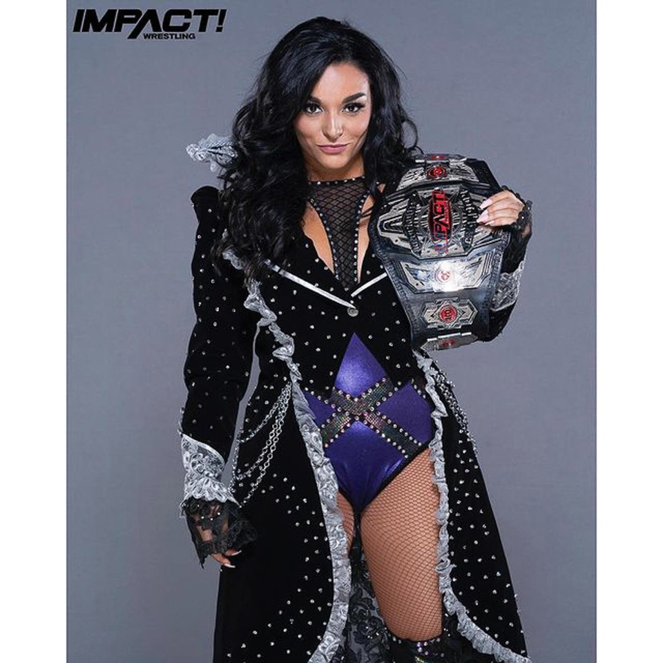Nữ đô vật xinh đẹp chia sẻ về quyết định rời bỏ sàn đấu WWE - 4 Nữ đô vật xinh đẹp chia sẻ về quyết định rời bỏ sàn đấu WWE - 4