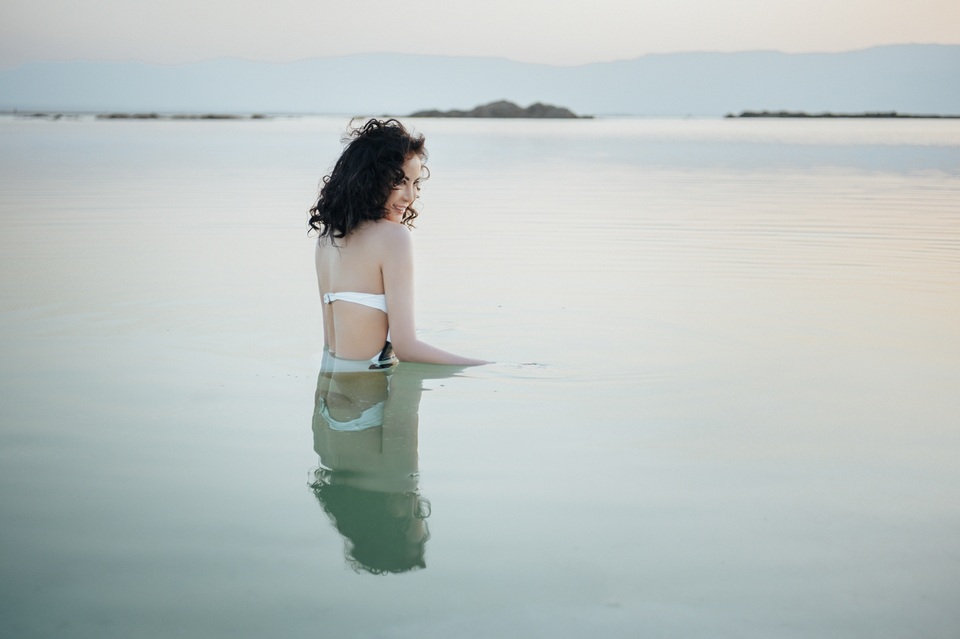 “Người đẹp không tuổi” Thanh Mai diện bikini khoe dáng ở biển Chết - 12 “Người đẹp không tuổi” Thanh Mai diện bikini khoe dáng ở biển Chết - 12