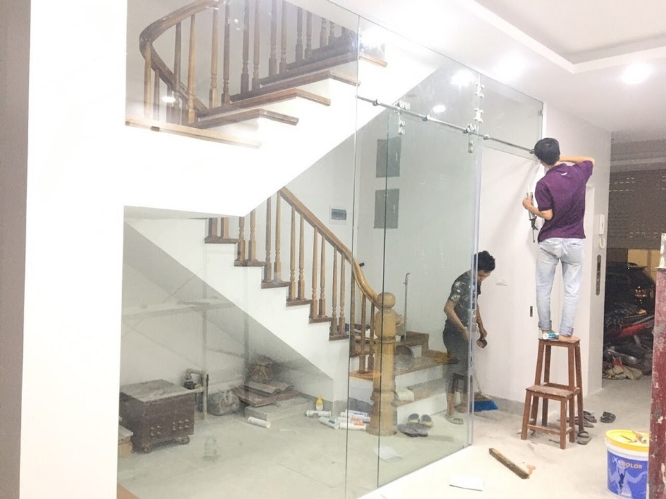 Cửa kính cường lực - Phương án hoàn hảo cho công trình Việt - 1 Cửa kính cường lực - Phương án hoàn hảo cho công trình Việt - 1