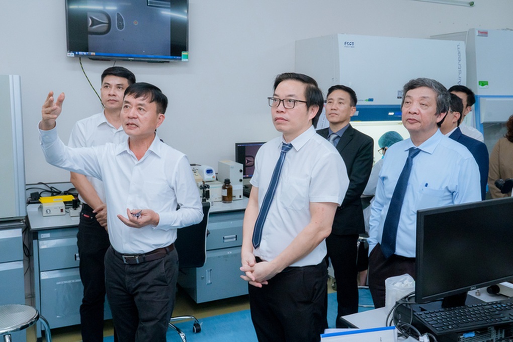 Vinmec và Đại học Quốc gia TPHCM hợp tác chiến lược phát triển nhân lực y tế - 1 Vinmec và Đại học Quốc gia TPHCM hợp tác chiến lược phát triển nhân lực y tế - 1