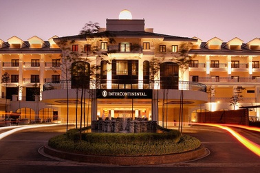 Intercontinental Hanoi Westlake: Khách sạn 5 sao triền miên lỗ