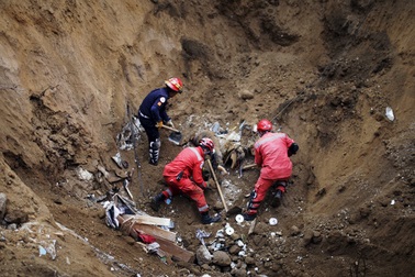 Lở đất kinh hoàng tại Guatemala, 73 người chết