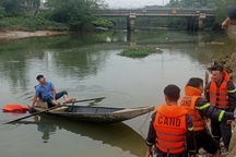 Nam sinh lớp 5 tử vong khi đi bắt cá