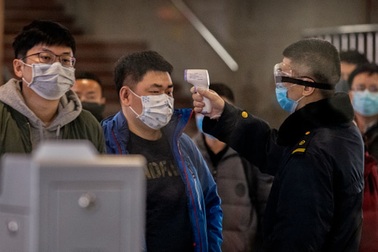 Ngành dịch vụ Trung Quốc có thể thiệt hại 144 tỷ USD trong 1 tuần vì nCoV