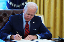 Mỹ hồi sinh đạo luật từ Thế chiến II để tăng tốc "bơm" vũ khí cho Ukraine