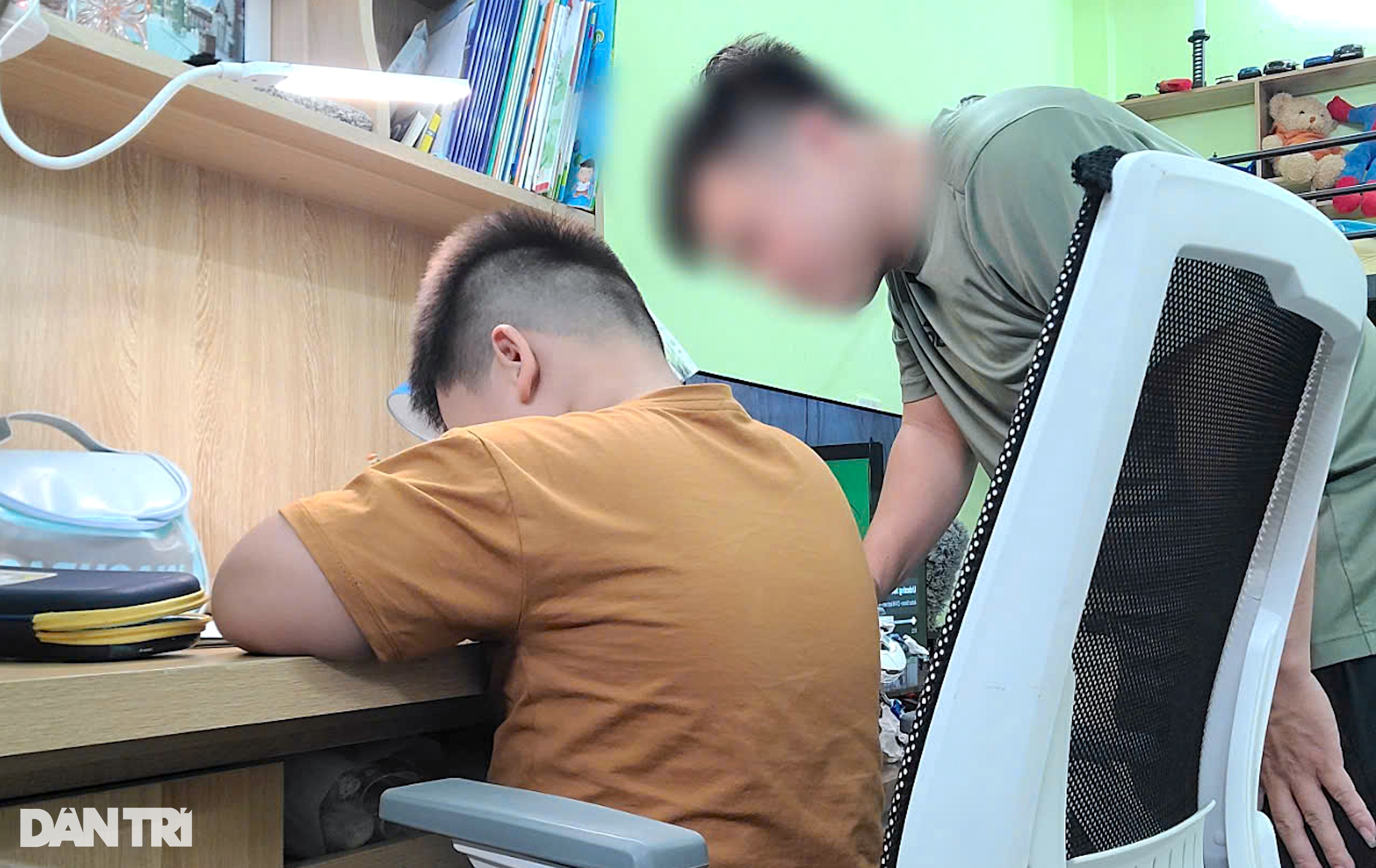 Bi hài những người đàn ông gặp khủng hoảng, lao đao vì... vợ ốm - 1 Bi hài những người đàn ông gặp khủng hoảng, lao đao vì... vợ ốm - 1