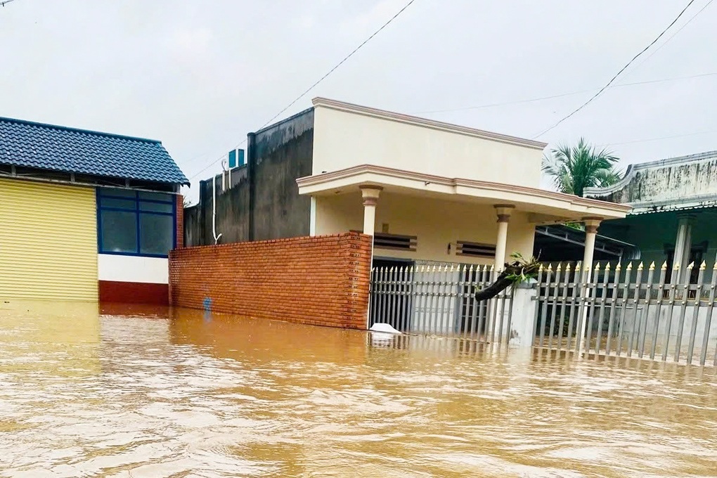 Lâm Đồng sạt lở, ngập nặng vào mùa khô do mưa dị thường - 2