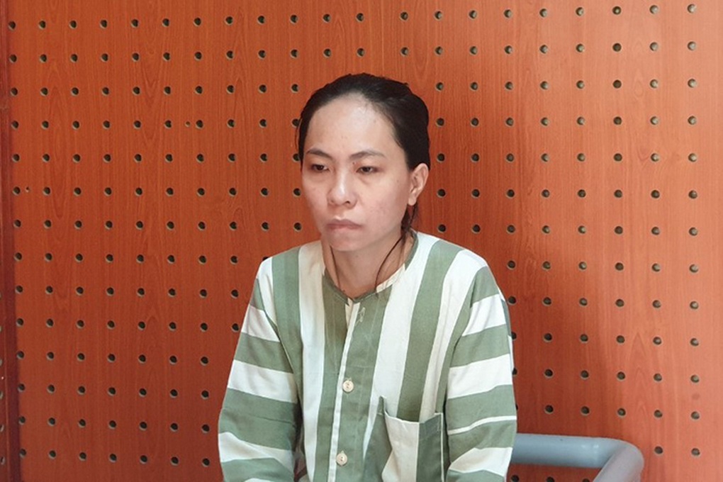 Cuộc đời sóng gió của những kẻ bán con - 2 Cuộc đời sóng gió của những kẻ bán con - 2
