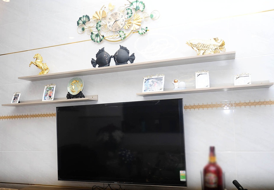 Cận cảnh nhà 7 tỷ đồng của ca sĩ Hồ Việt Trung - 5 Cận cảnh nhà 7 tỷ đồng của ca sĩ Hồ Việt Trung - 5