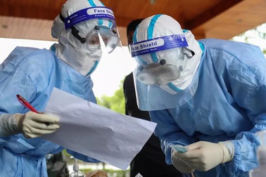 Trung Quốc phong tỏa một thành phố giáp Myanmar