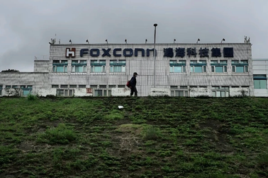 Nơi sản xuất iPhone tại Trung Quốc từ 50.000 người bỗng thành "thị trấn ma"