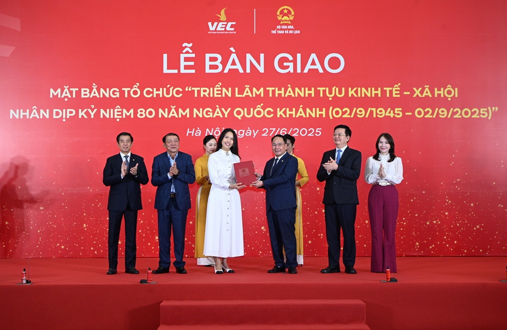 Vingroup bàn giao mặt bằng Trung tâm Triển lãm Việt Nam nhân dịp kỷ niệm ngày Quốc khánh - 1 Vingroup bàn giao mặt bằng Trung tâm Triển lãm Việt Nam nhân dịp kỷ niệm ngày Quốc khánh - 1