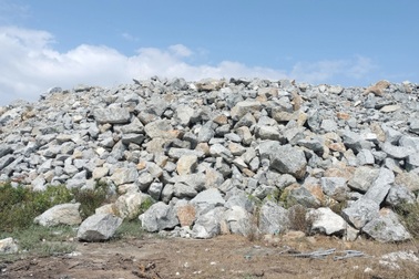 Công ty tập kết 167.000m3 đá tại cảng quân sự từng có nhiều tai tiếng