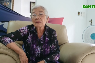 Nghệ sĩ U90 thích chạy xe đi diễn kể lần bị ô tô cán qua tay