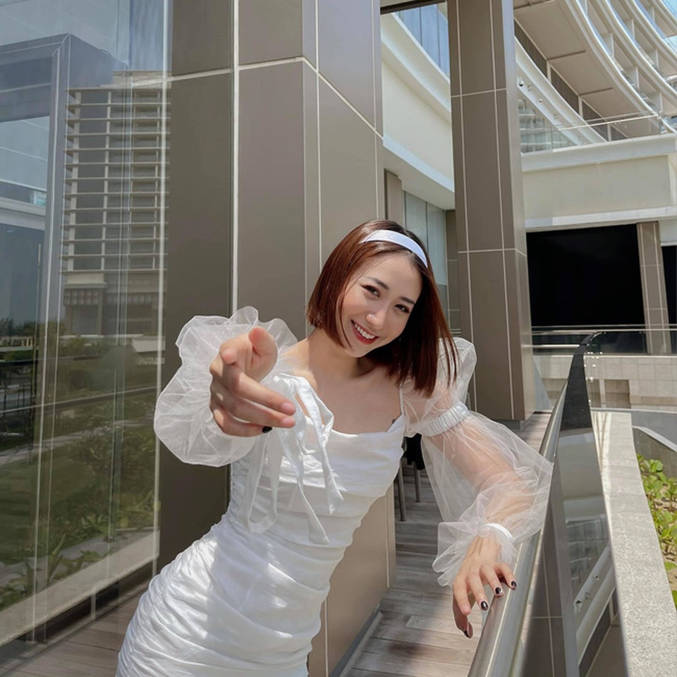 Hot girl Hà thành đốt cháy mùa hè bằng loạt ảnh diện bikini nóng bỏng - 19 Hot girl Hà thành đốt cháy mùa hè bằng loạt ảnh diện bikini nóng bỏng - 19